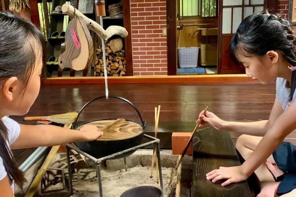 佐渡島に残る築130年の伝統的な古民家｜東夢 Villa Sado Bagian luar foto