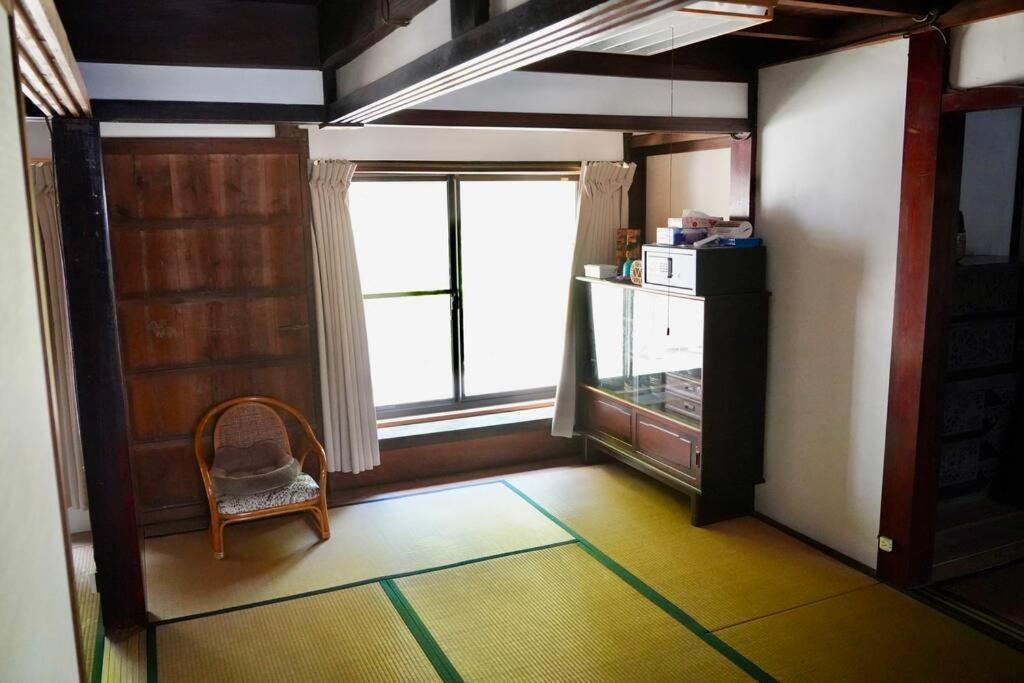 佐渡島に残る築130年の伝統的な古民家｜東夢 Villa Sado Bagian luar foto