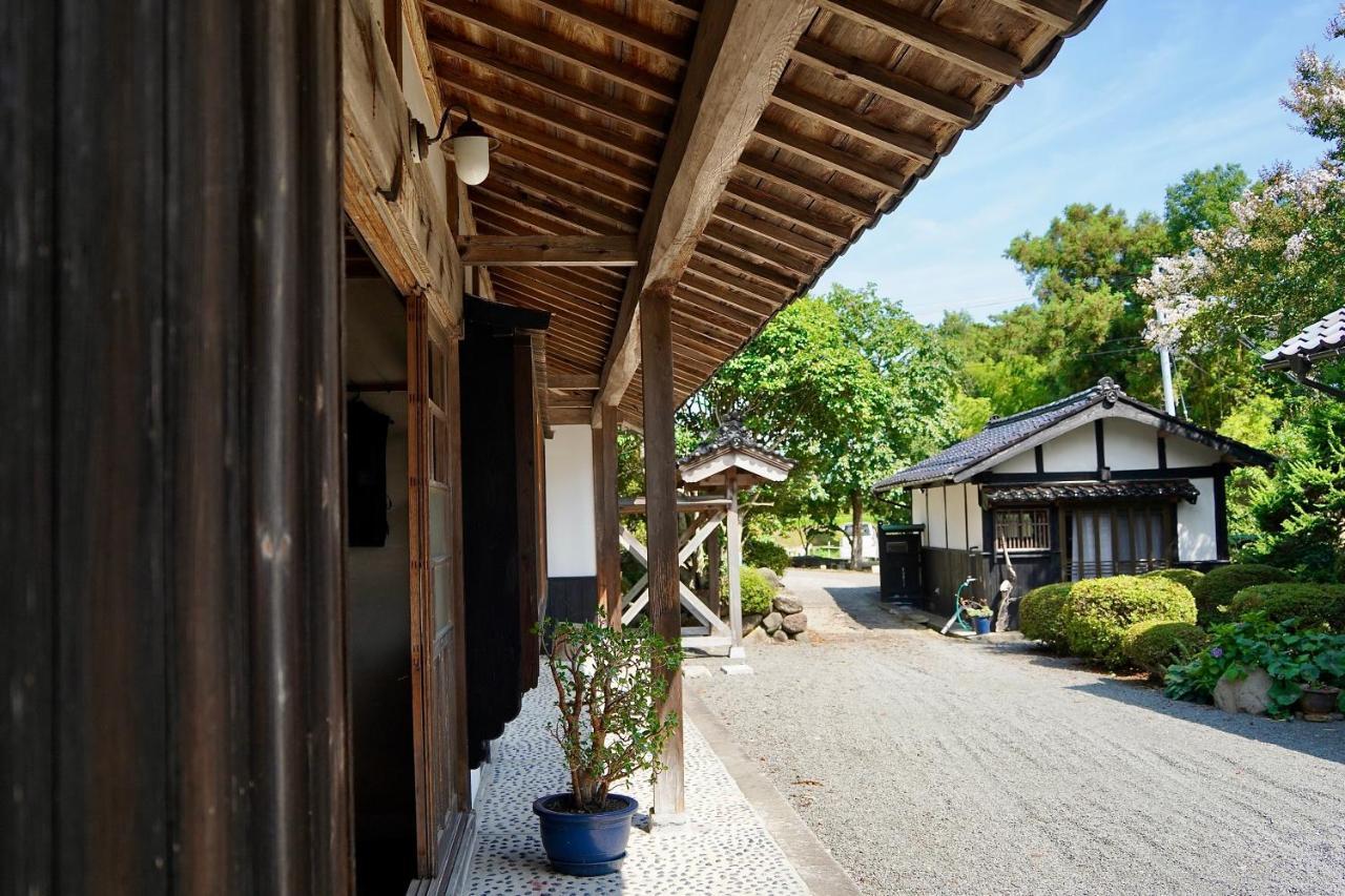 佐渡島に残る築130年の伝統的な古民家｜東夢 Villa Sado Bagian luar foto