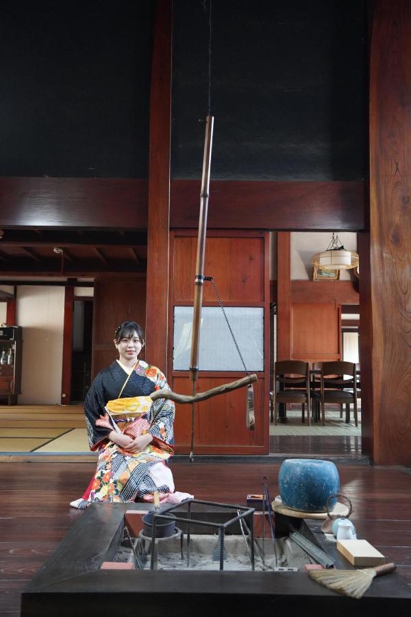 佐渡島に残る築130年の伝統的な古民家｜東夢 Villa Sado Bagian luar foto